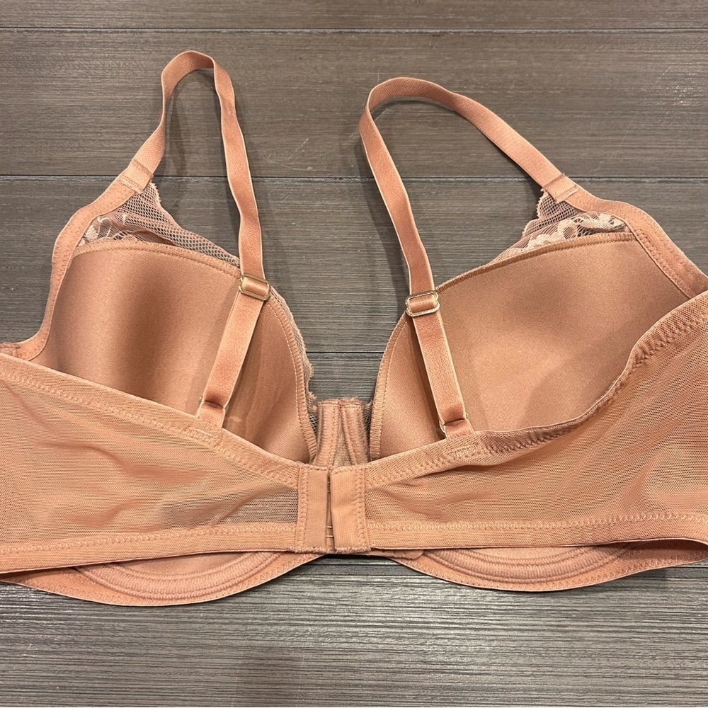 Natori Flora Contour Underwire Bra - Picture 4 of 8